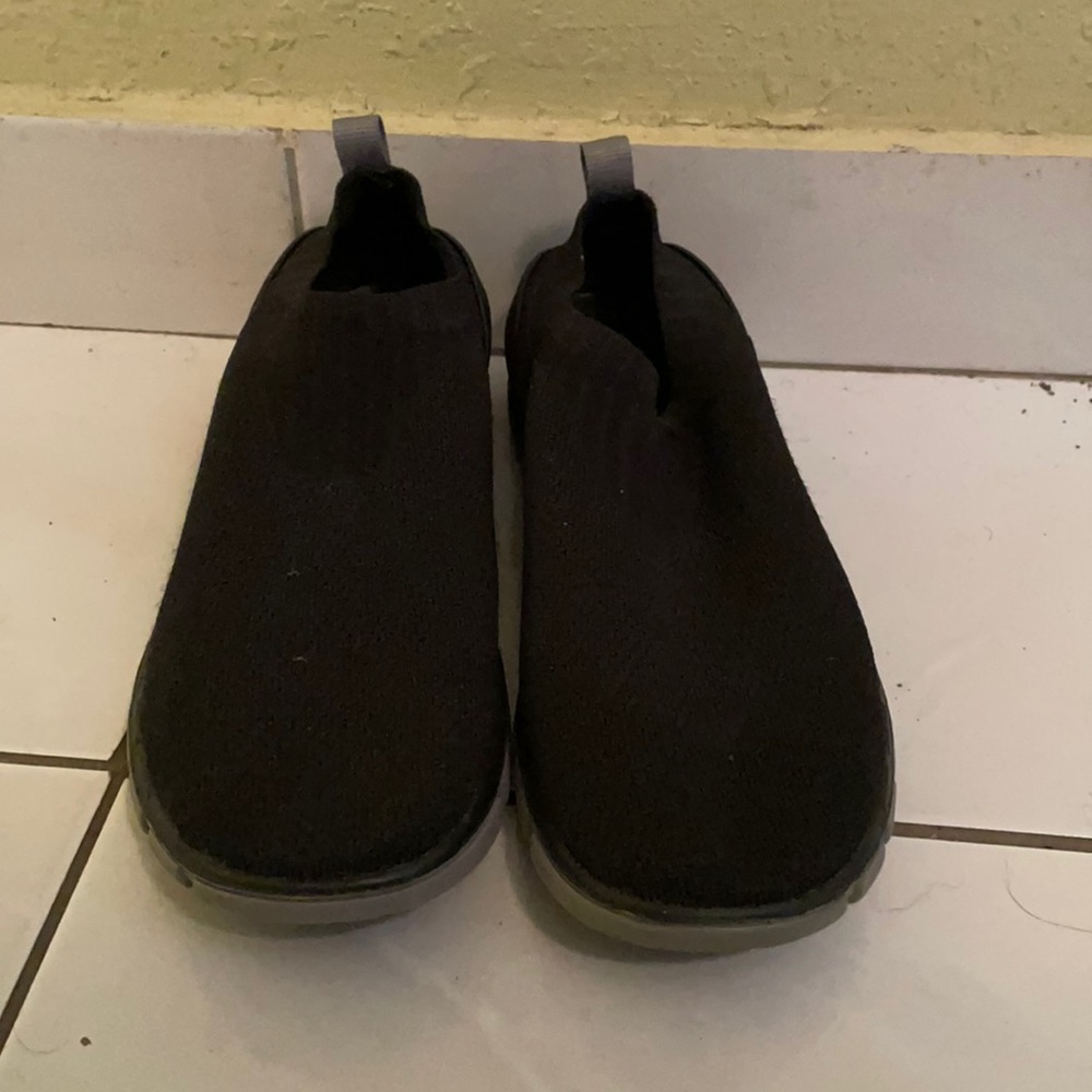 Speedo black sport shoes 9 size